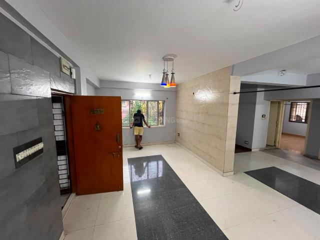 3 BHK Apartment in Kasba for rent Kolkata. The reference number is 20710809