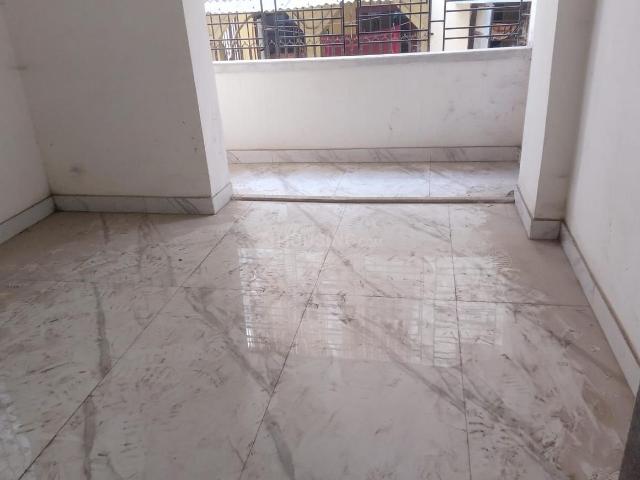 3 BHK Apartment in Keshtopur for resale Kolkata. The reference number is 19041828