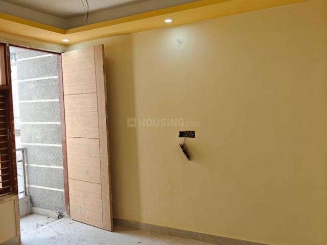 3 BHK Apartment in Khanpur for rent New Delhi. The reference number is 20065172