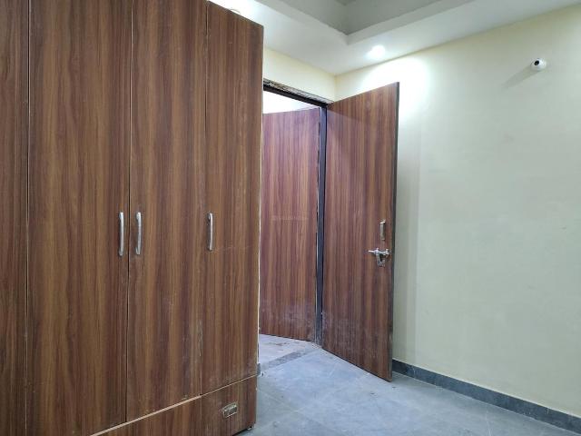 2 BHK Apartment in Sangam Vihar for resale New Delhi. The reference number is 19065956