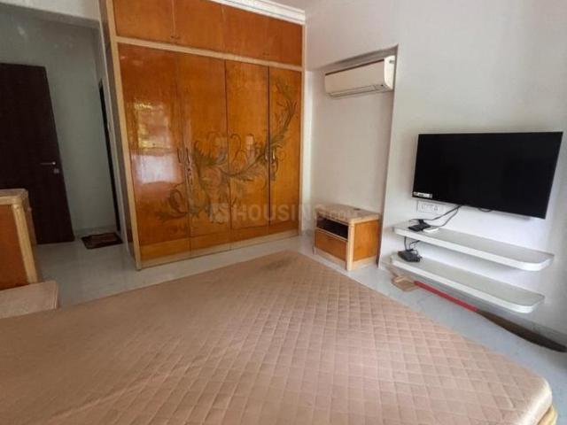 3 BHK Apartment in Khar West for rent Mumbai. The reference number is 18363068