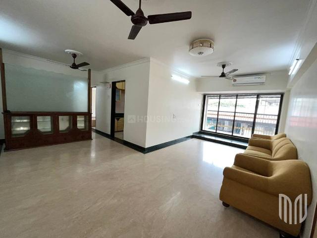 3 BHK Apartment in Khar West for rent Mumbai. The reference number is 19876767