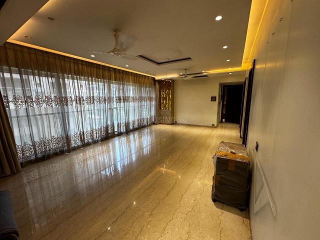 3 BHK Apartment in Khar West for rent Mumbai. The reference number is 20429682
