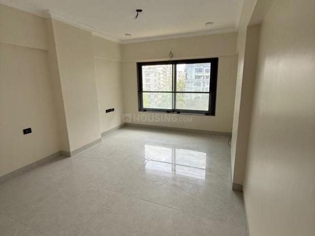 3 BHK Apartment in Khar West for resale Mumbai. The reference number is 18229213