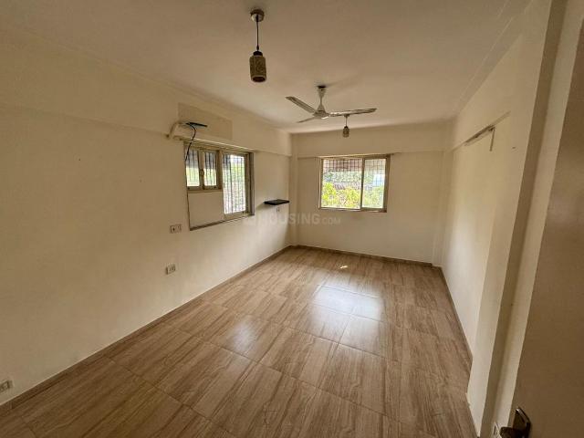 3 BHK Apartment in Khar West for resale Mumbai. The reference number is 20661461