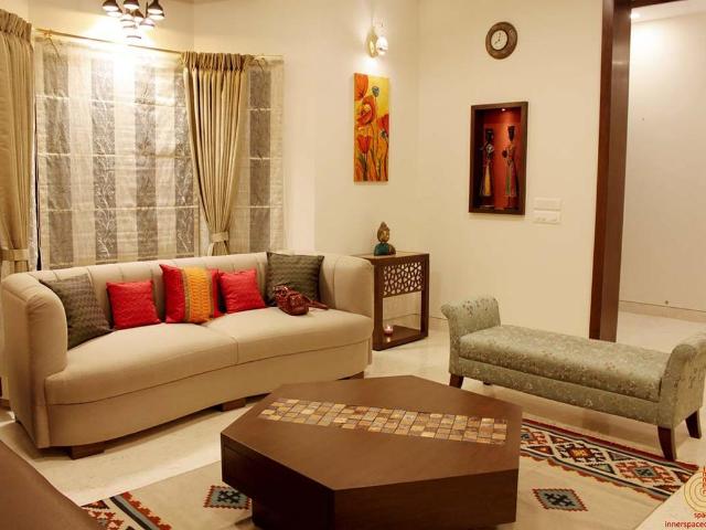 3 BHK Apartment in Khar Danda for resale Mumbai. The reference number is 20411027