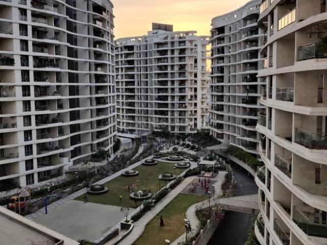 3 BHK Apartment in Kharadi for resale Pune. The reference number is 16973093