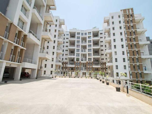 3 BHK Apartment in Kharadi for resale Pune. The reference number is 20453676