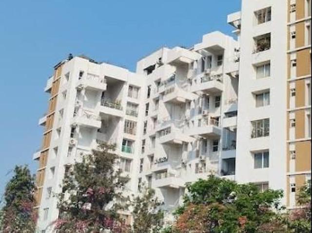 3 BHK Apartment in Kharadi for resale Pune. The reference number is 20651694