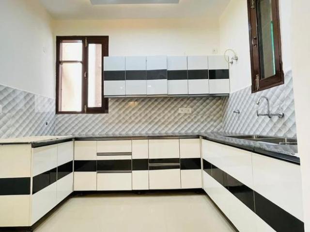 3 BHK Apartment in Kharar for resale Mohali. The reference number is 14315931