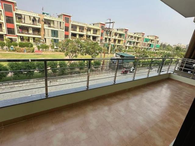 3 BHK Apartment in Kharar for resale Mohali. The reference number is 14964094