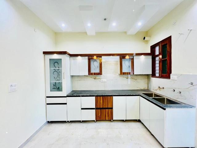 3 BHK Apartment in Kharar for resale Mohali. The reference number is 20643596