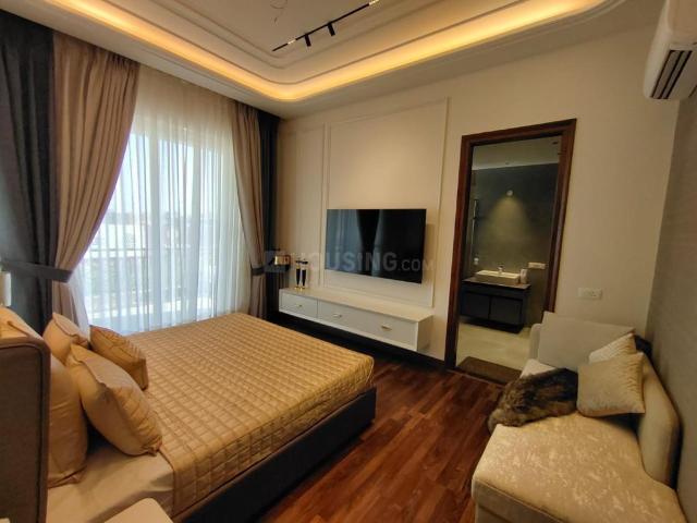 3 BHK Apartment in Kishanpura for resale Zirakpur. The reference number is 19379399