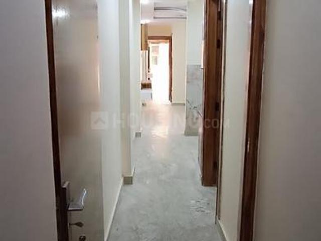 3 BHK Apartment in Krishna Nagar for resale New Delhi. The reference number is 13118995