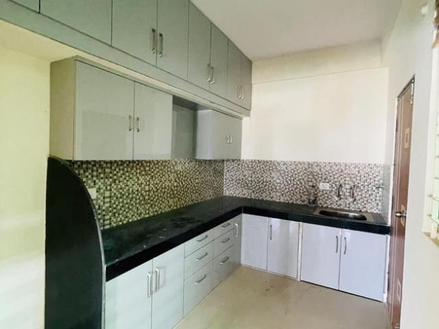 3 BHK Apartment in Hoshangabad Road for resale Bhopal. The reference number is 19933782