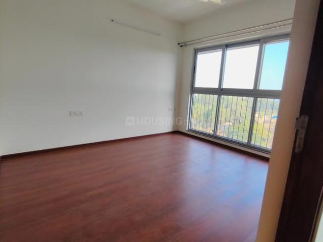 3 BHK Apartment in Hadapsar for rent Pune. The reference number is 18896890