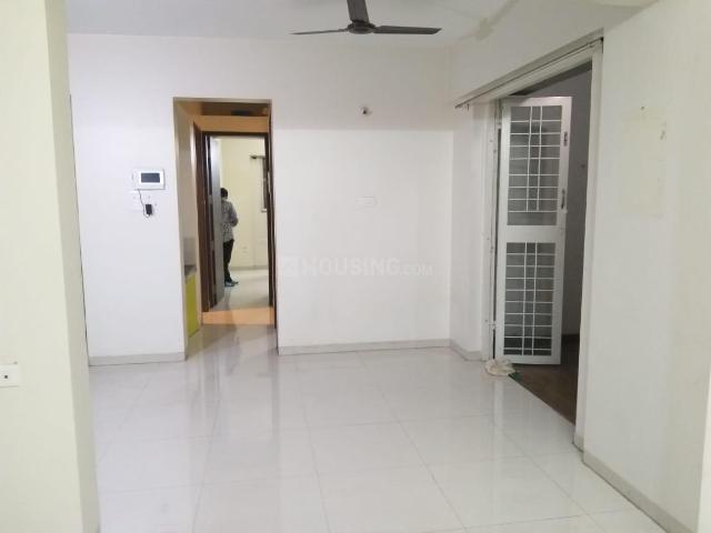 2 BHK Apartment in Hadapsar for rent Pune. The reference number is 20128783