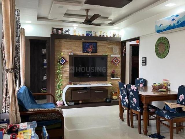 3 BHK Apartment in Hadapsar for rent Pune. The reference number is 20243168