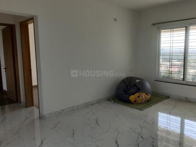 3 BHK Apartment in Hadapsar for rent Pune. The reference number is 20381001