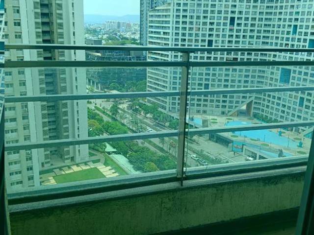 3 BHK Apartment in Hadapsar for rent Pune. The reference number is 20300277