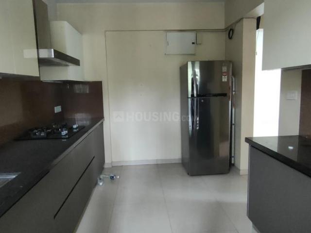 3 BHK Apartment in Hadapsar for rent Pune. The reference number is 20470719