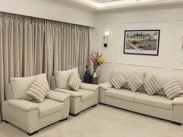 3 BHK Apartment in Hadapsar for rent Pune. The reference number is 20559757