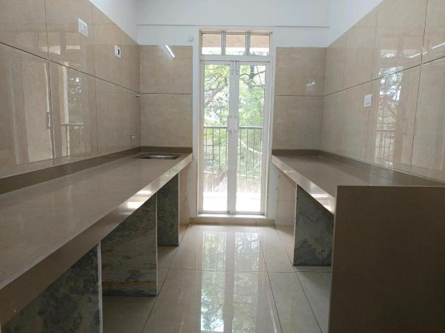3 BHK Apartment in Hadapsar for resale Pune. The reference number is 19511192