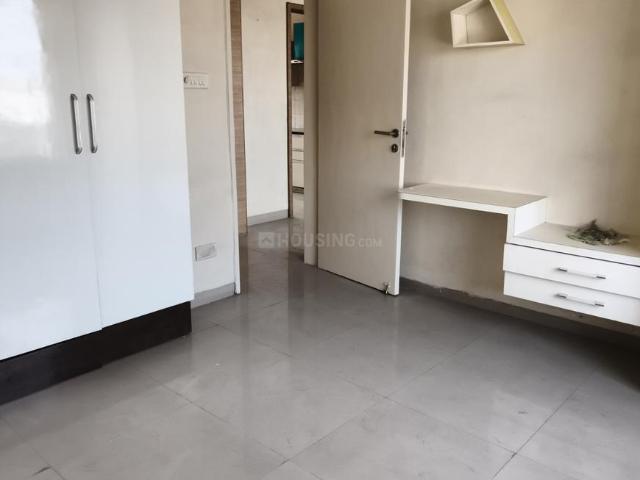 3 BHK Apartment in Hadapsar for resale Pune. The reference number is 20046629