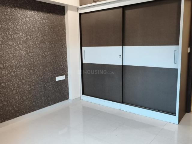 3 BHK Apartment in Hadapsar for resale Pune. The reference number is 20630877
