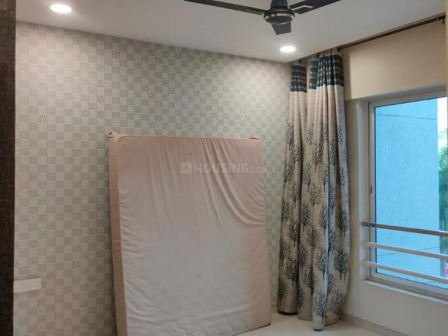 3 BHK Apartment in Hadapsar for resale Pune. The reference number is 20684148