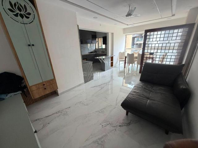 3 BHK Apartment in Hadapsar for resale Pune. The reference number is 20840379