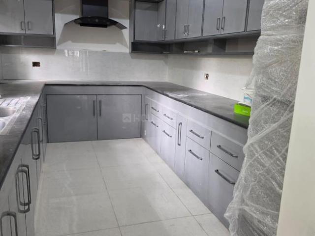 3 BHK Apartment in Halasuru for rent Bengaluru. The reference number is 20624837