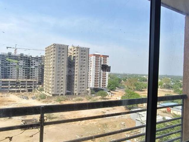 3 BHK Apartment in Hanspura for rent Ahmedabad. The reference number is 19915039
