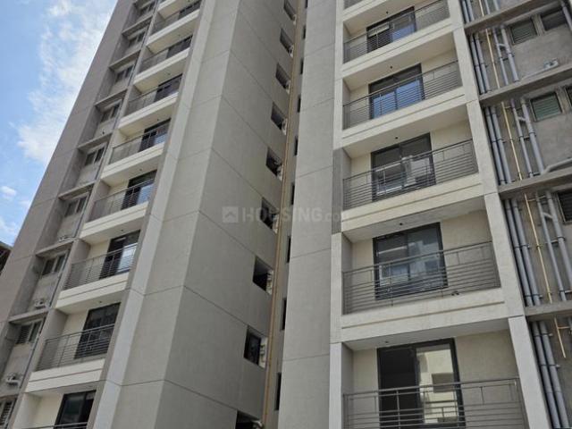 3 BHK Apartment in Hanspura for resale Ahmedabad. The reference number is 19851344