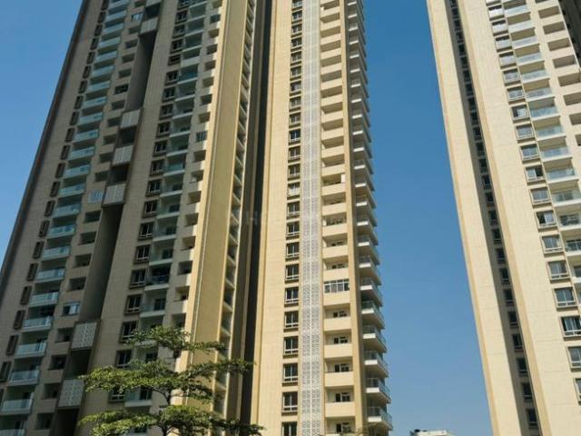 3 BHK Apartment in Hitech City for resale Hyderabad. The reference number is 19184435