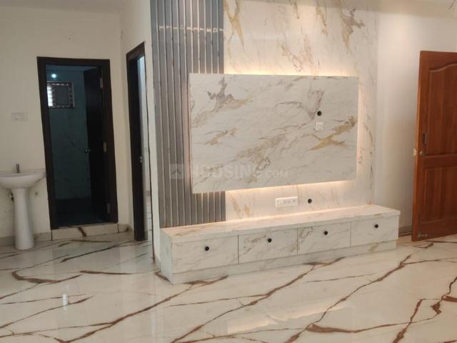 3 BHK Apartment in Hitech City for resale Hyderabad. The reference number is 20712227