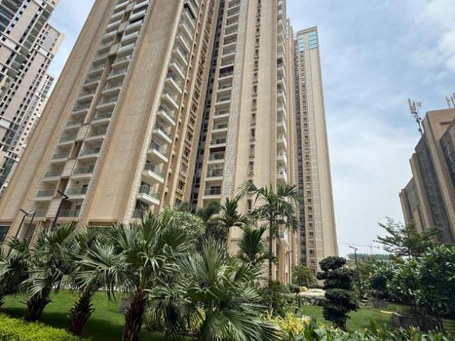 3 BHK Apartment in Hitech City for resale Hyderabad. The reference number is 20329812
