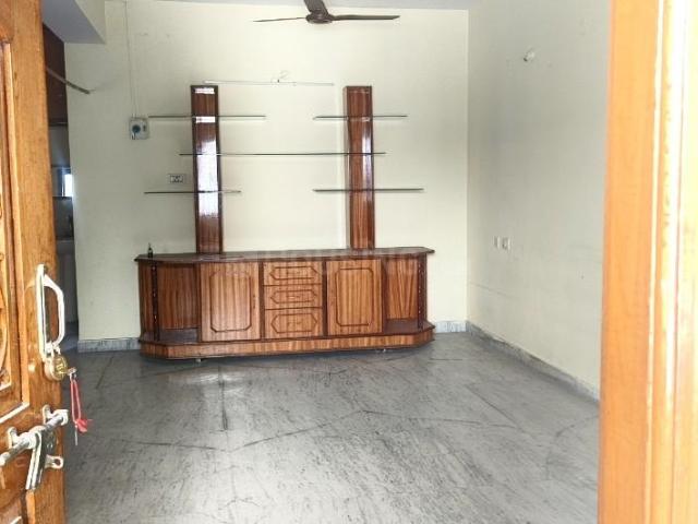 3 BHK Apartment in Himayath Nagar for rent Hyderabad. The reference number is 15667400