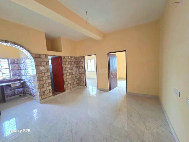 3 BHK Apartment in Hindmotor for resale Hooghly. The reference number is 20355527