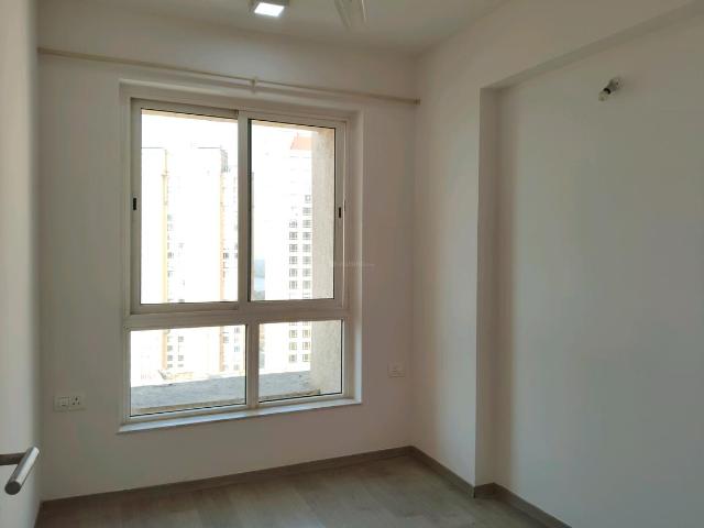 3 BHK Apartment in Hiranandani Estate for resale Thane. The reference number is 18668578