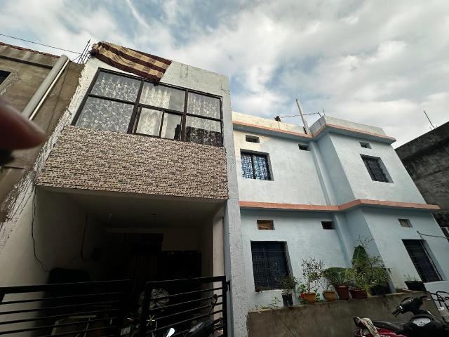 3 BHK Apartment in Huzur for rent Rewa. The reference number is 19123317