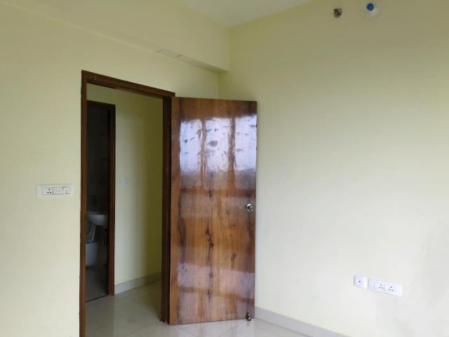 3 BHK Apartment in Hudarait for rent Kolkata. The reference number is 19783563