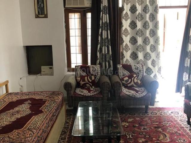 3 BHK Apartment in Husainganj for rent Lucknow. The reference number is 20713892