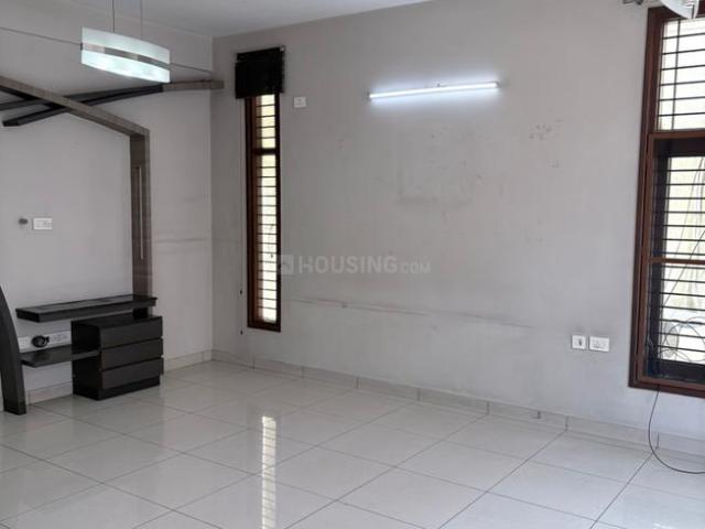 3 BHK Apartment in Indira Nagar for rent Bengaluru. The reference number is 20311178