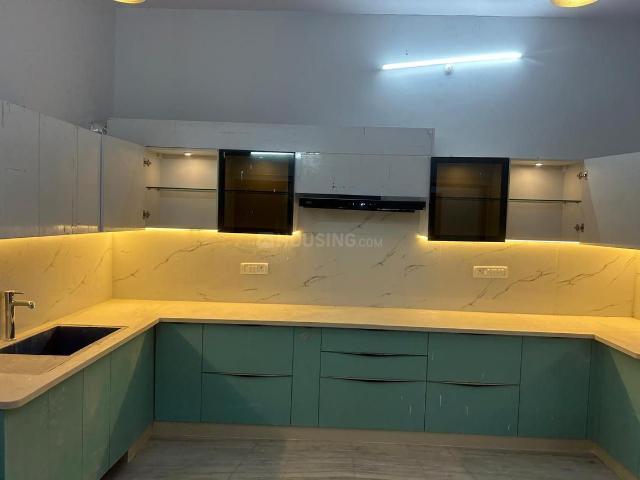 3 BHK Apartment in Indira Nagar for resale Lucknow. The reference number is 19973620