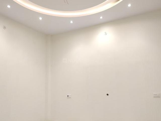 3 BHK Apartment in Indira Nagar for resale Lucknow. The reference number is 20348773