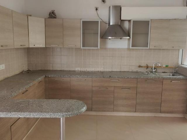 3 BHK Apartment in Indirapuram for rent Ghaziabad. The reference number is 17082118