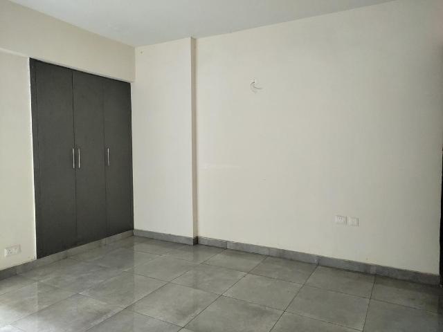 3 BHK Apartment in Indirapuram for rent Ghaziabad. The reference number is 19019804