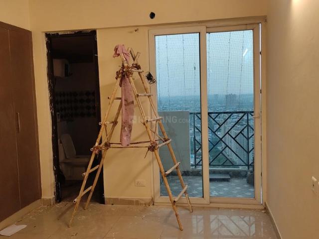 3 BHK Apartment in Indirapuram for rent Ghaziabad. The reference number is 19019813