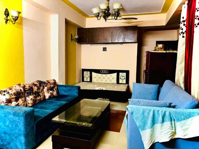 3 BHK Apartment in Indirapuram for rent Ghaziabad. The reference number is 19729970